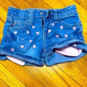 Adorable girls shorts!